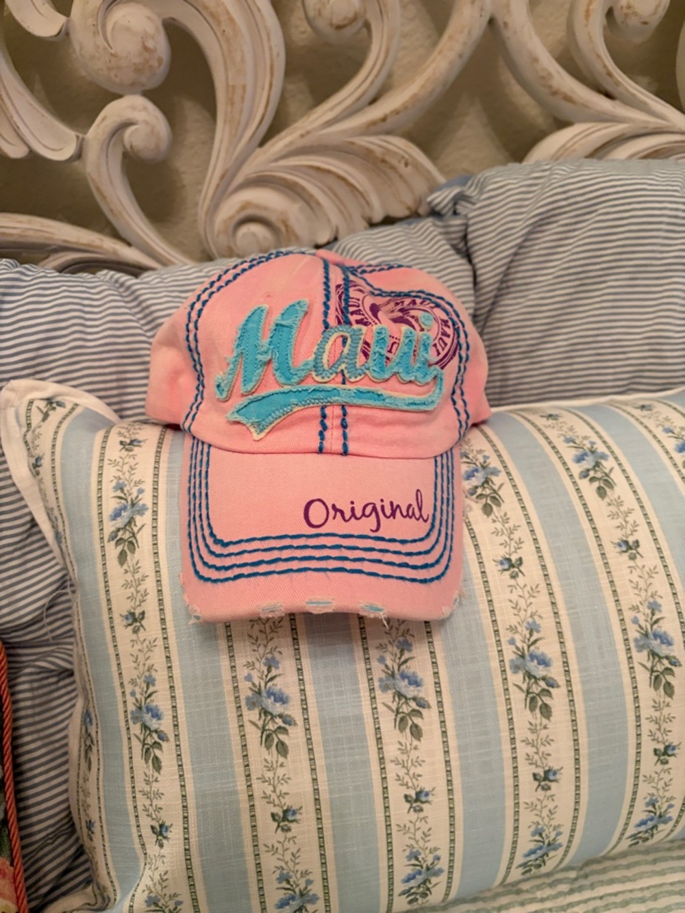 Robin Ruth Pink & Turquoise 'Maui' Embroidered Baseball Cap